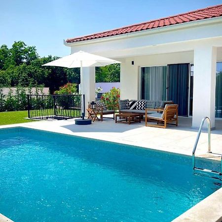 Villa Destiny Nedescina, Istrien, Kroatien Esterno foto